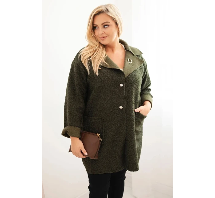 Dámský plášť Plus Size model 21393324 s vlnou a kapsami khaki - K-Fashion Dámský plášť Plus Size model 21393324 s vlnou a kapsami khaki - K-Fashion