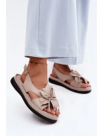 Kožené dámské sandály s ozdobným květinovým Vinceza 66917 Béžové