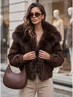 Krótka kurtka damska z brązowa model 22341043 - FashionStreet Krótka kurtka damska z brązowa model 22341043 - FashionStreet