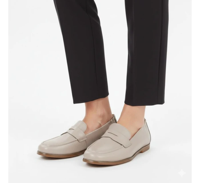 Dámské kožené mokasíny béžové model 22015087 - VINCEZA