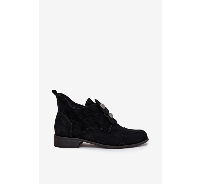 Semišové dámské polobotky s ozdobnými květinami model 21707528 Černé - Zazoo