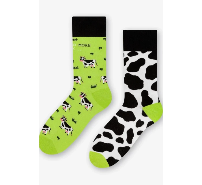 Dámské asymetrické ponožky model 7903973 - More