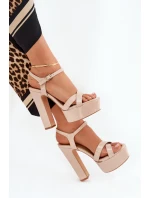 Dámské sandály na vysokém podpatku a platformě lakované béžové model 21688893 - Boto