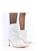 Boty na podpatku model 218542 Solea Boty na podpatku model 218542 Solea