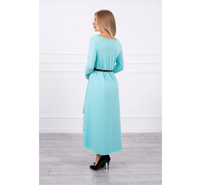 Šaty s ozdobným páskem a nápisem mint