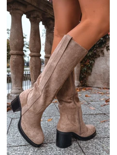 Dámské zimní kozačky s masivním béžové model 21715028 - Boto