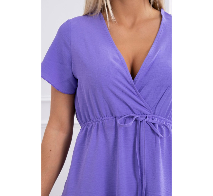 Šaty s psaníčkovým výstřihem fialové barvy