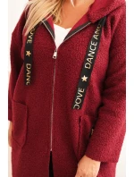 Dámský kabát Plus Size z umělého beránka s kapucí a kapsami bordový