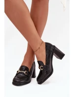 Dámské polobotky na podpatku s a zlatým detailem Černé model 21709845 - Boto Dámské polobotky na podpatku s a zlatým detailem Černé model 21709845 - Boto