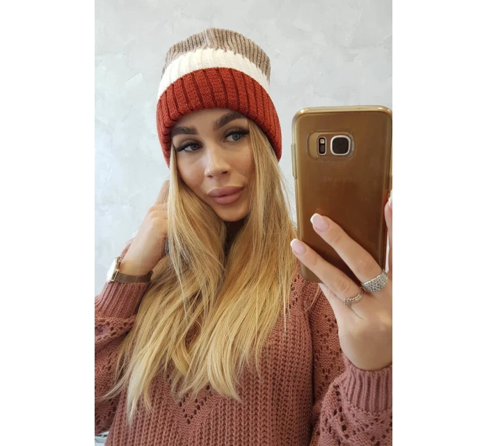 Fleecová čepice Bojana K265 červená+ecru+beige Fleecová čepice Bojana K265 červená+ecru+beige