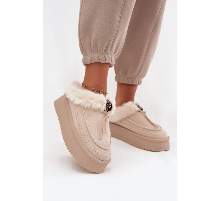 Dámské zimní boty s kožíškem na platformě béžové model 21714853 - Boto Dámské zimní boty s kožíškem na platformě béžové model 21714853 - Boto