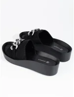 Moderní nazouváky černé dámské na klínku Moderní nazouváky černé dámské na klínku