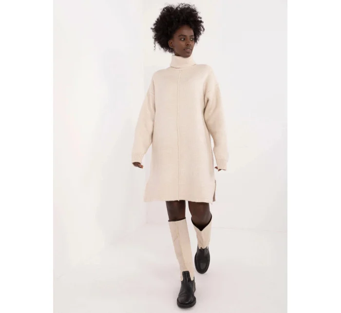 Světlebéžové látkové šaty s rolákem (0547) Světlebéžové látkové šaty s rolákem (0547)