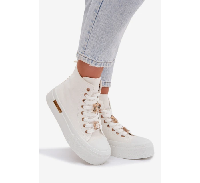 Dámské plátěné tenisky na platformě s ozdobnými připínkami – bílé Gracella Dámské plátěné tenisky na platformě s ozdobnými připínkami – bílé Gracella