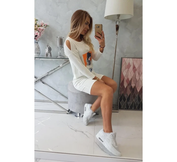 Šaty s 3D grafikou, krajka v barvě ecru