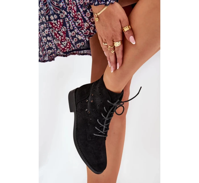 Dámské šněrovací kotníkové botky s perforovaným vzorem – černé S.Barski