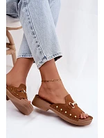 Semišové dámské pantofle model 22182191 Camel - Inblu