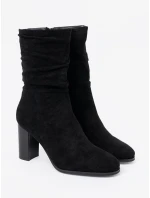Luxusní dámské kotníčkové boty černé na širokém podpatku Luxusní dámské kotníčkové boty černé na širokém podpatku