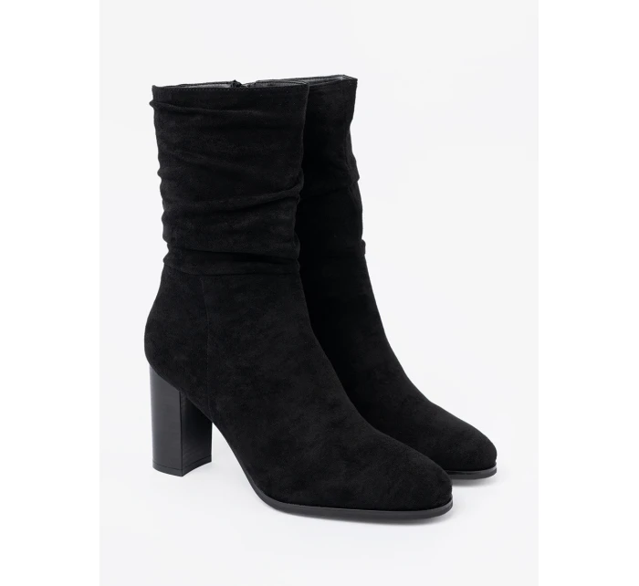 Luxusní dámské kotníčkové boty černé na širokém podpatku Luxusní dámské kotníčkové boty černé na širokém podpatku