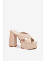 Dámské Klapky Na Platformě A Podpatku Béžové model 21688158 - Boto Dámské Klapky Na Platformě A Podpatku Béžové model 21688158 - Boto