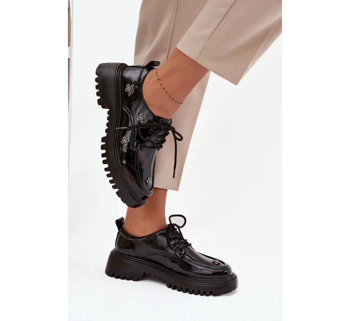 Dámské lakované kožené polobotky s připínacími doplňky Artiker – černé