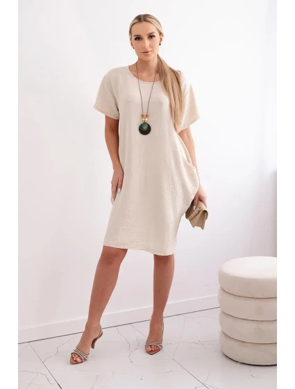 Šaty s kapsami a přívěskem tmavě béžová