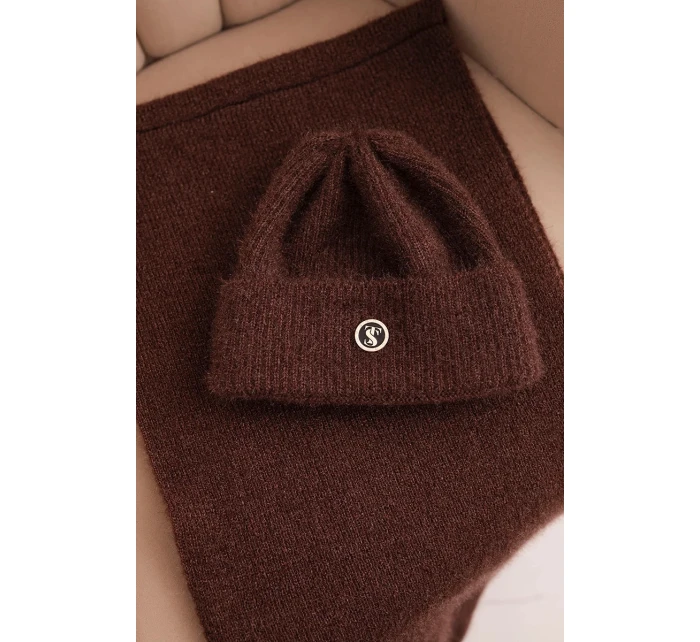 Dámská souprava s čepicí a šálou z měkké pleteniny hnědá