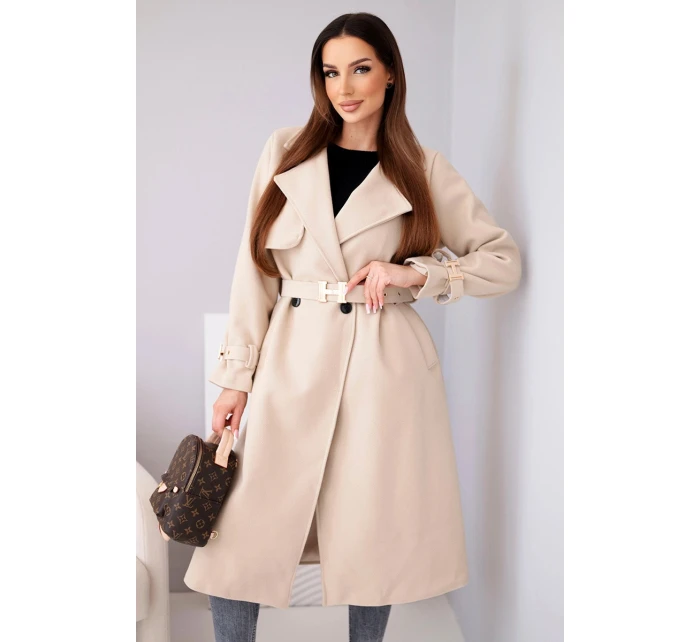 Dámský kabát s páskem a zlatými přezkami béžový