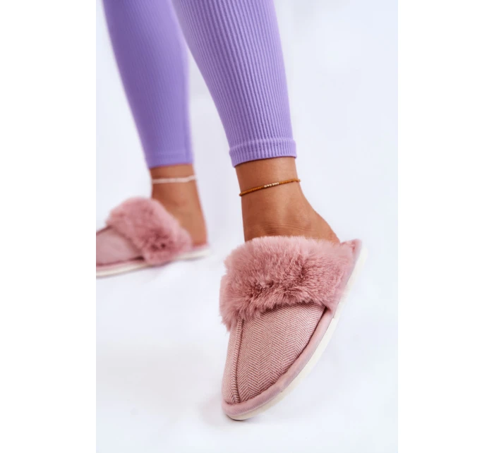 Dámské zateplené pantofle s kožíškem Světle růžová model 21603693 - Boto Dámské zateplené pantofle s kožíškem Světle růžová model 21603693 - Boto