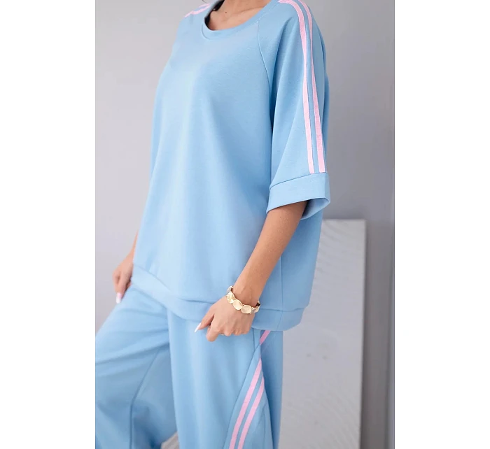 Dámský komplet máslový z viskózy mikina a kalhoty s lampasy béžový Dámský komplet máslový z viskózy mikina a kalhoty s lampasy béžový