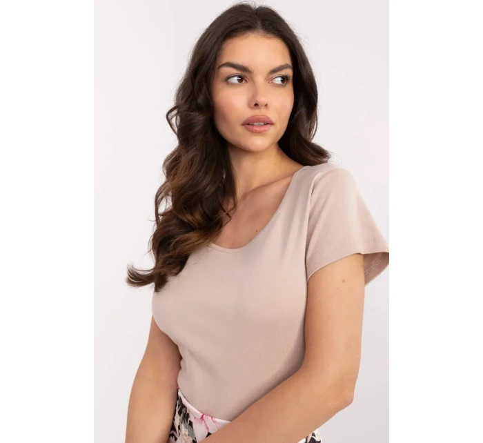 T-shirt model 211191 Relevance