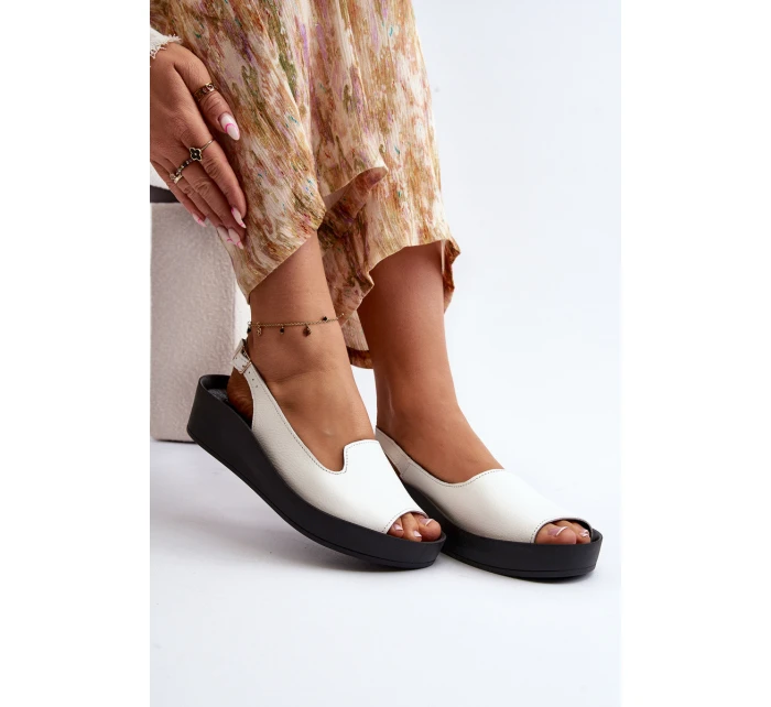 Dámské kožené sandály na tlusté podrážce Zazoo 2893 bílé