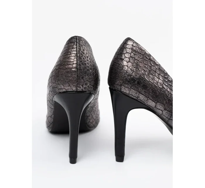 Krásné dámské lodičky černé na jehlovém podpatku Krásné dámské lodičky černé na jehlovém podpatku