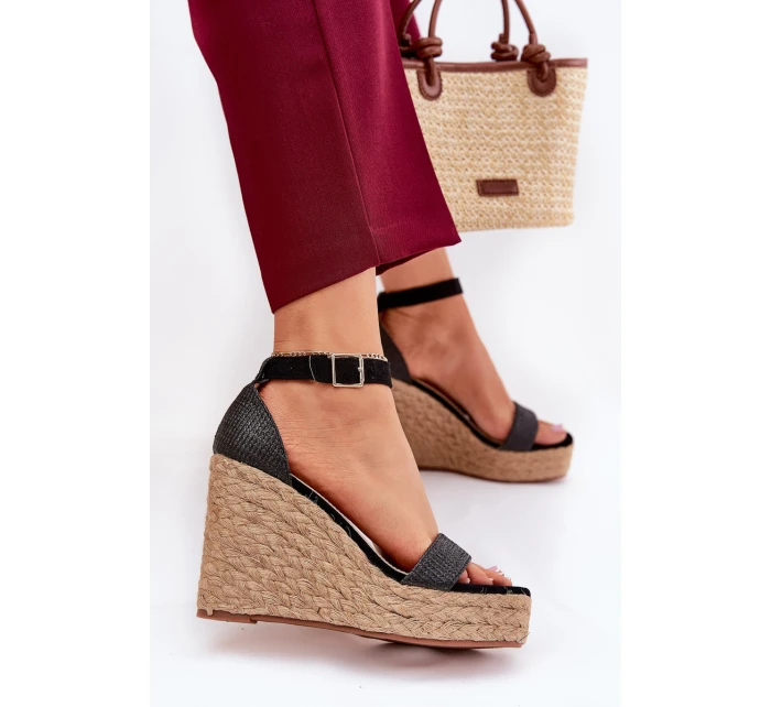 Dámské Sandály Na Klínu S Pleteninou Černé Adelio Dámské Sandály Na Klínu S Pleteninou Černé Adelio