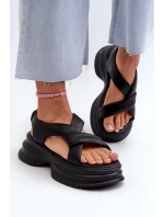 Dámské kožené sandály na robustní podrážce černé GOE Dámské kožené sandály na robustní podrážce černé GOE
