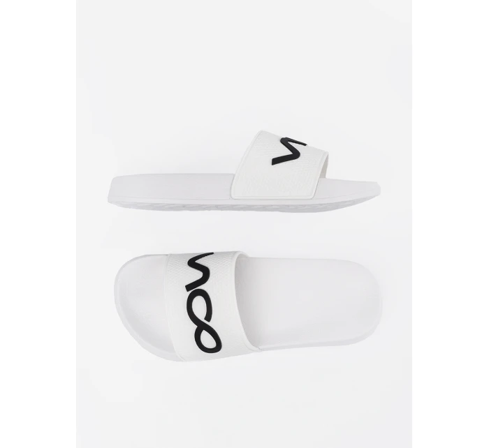 Pohodlné dámské bílé  nazouváky na plochém podpatku