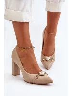 model 21652560 Velurové lodičky na podpatku se srdcem cappuccino - Zazoo model 21652560 Velurové lodičky na podpatku se srdcem cappuccino - Zazoo