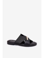 Dámské Pantofle Na Plochém Podpatku S Ozdobným Detalem model 21697192 Černé - VINCEZA Dámské Pantofle Na Plochém Podpatku S Ozdobným Detalem model 21697192 Černé - VINCEZA