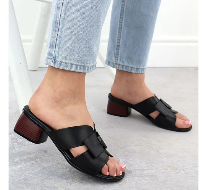 Dámské kožené žabky na klínku černé Remonte R8759-01