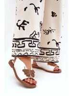 Dámské Sandály Na Plochém Podpatku S Ozdobou Bílé model 21686839 - Boto Dámské Sandály Na Plochém Podpatku S Ozdobou Bílé model 21686839 - Boto