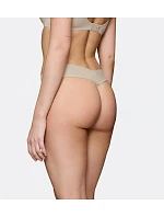 BODY MAKE-UP ILLUSION – Neviditelná zaoblená tanga s termoregulací Triumph