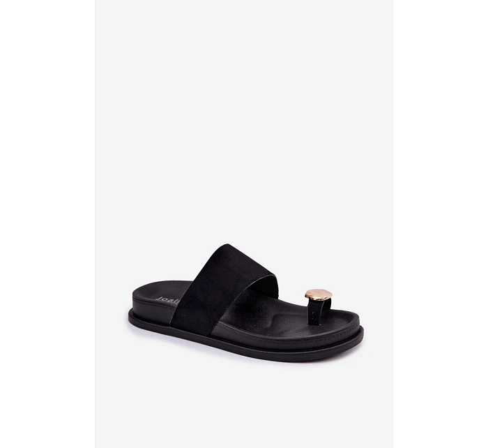 Dámské Pantofle Černé se Zlatým Detalem model 22122586 - Boto