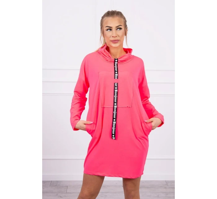 Šaty s kravatou růžové neonové