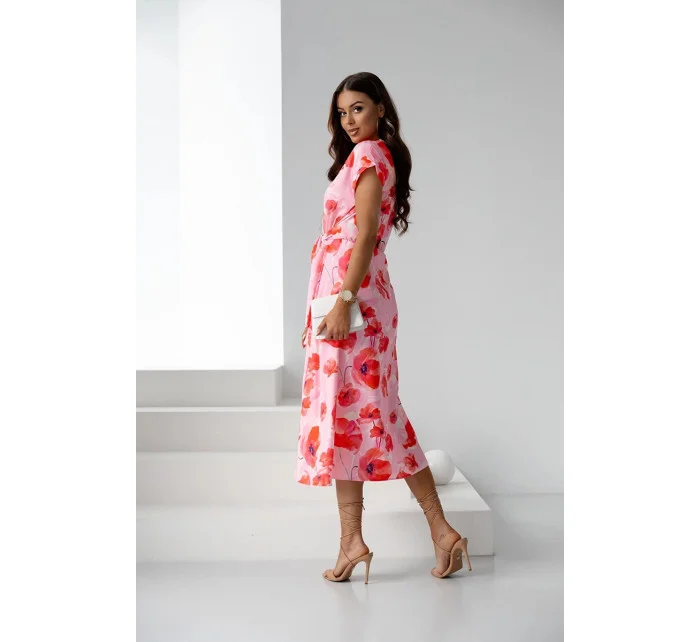 Růžové dámské květované šaty s přeloženým obálkovým výstřihem model 21059205 - Moon