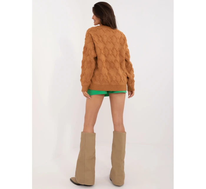 Sweter AT SW model 20459091 jasny brązowy - FPrice Sweter AT SW model 20459091 jasny brązowy - FPrice