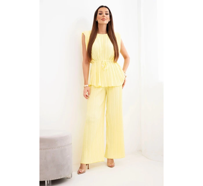 Dámský viskózový plisovaný komplet s vázanou blůzou a širokými kalhotami žlutý