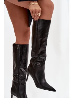 Dámské kozačky na podpatku s páskem černé model 21744534 - Boto