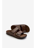 Pohodlné pánské žabky s zipy  tmavě hnědé model 21665802 - Inblu