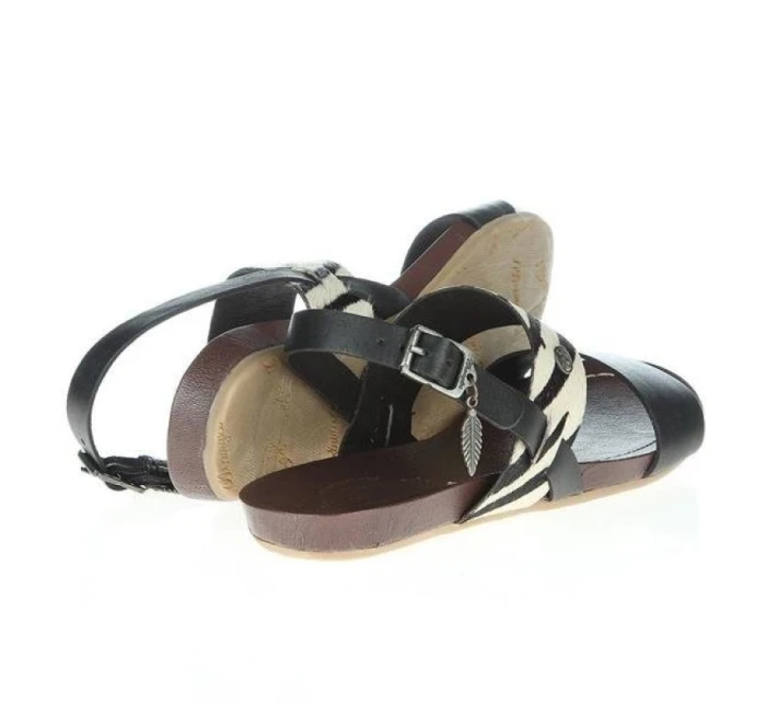 Lola model 21323412 - Wrangler