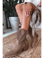 Dámské perforované kotníkové boty na podpatku béžové Ferissa